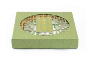 China Sheng Green Pu Erh Beeng Cha - 357 g